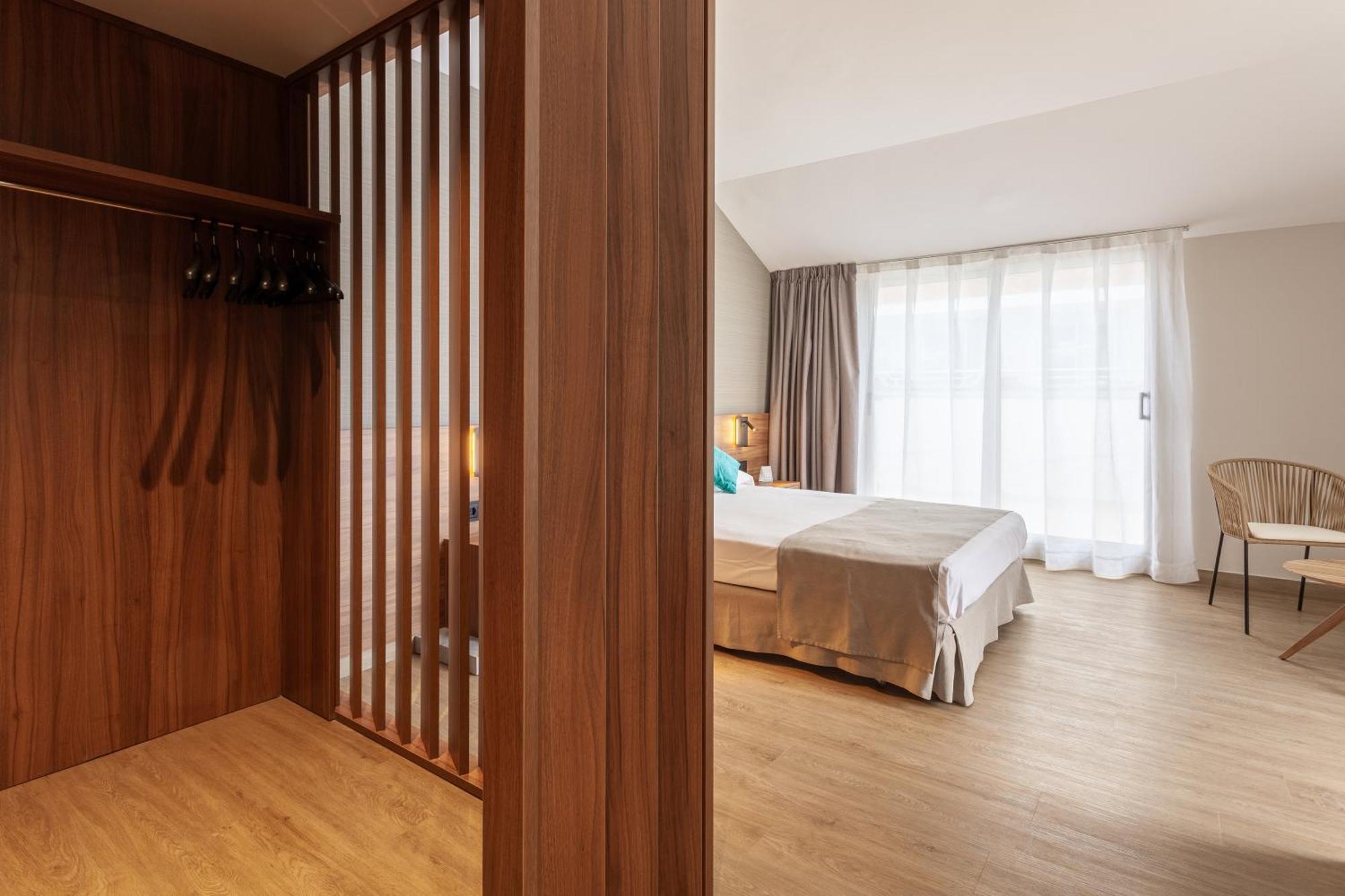 Dwo Sirius - Adults Only Hotell Santa Susanna Eksteriør bilde